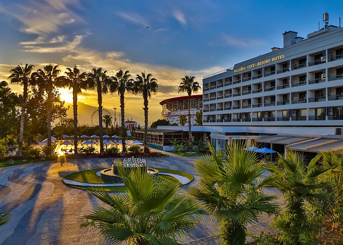 Nashira City Resort Hotel Antalya